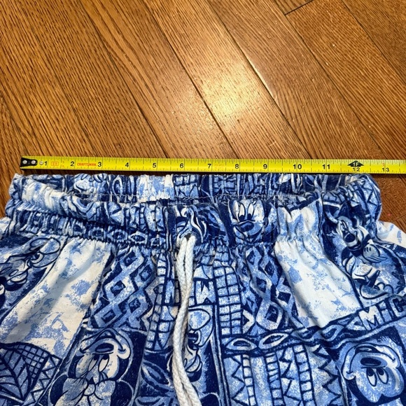 Disney Mickey Unlimited Jerry Leigh Shorts Size medium Pull On Tropical Beach - Picture 2 of 9